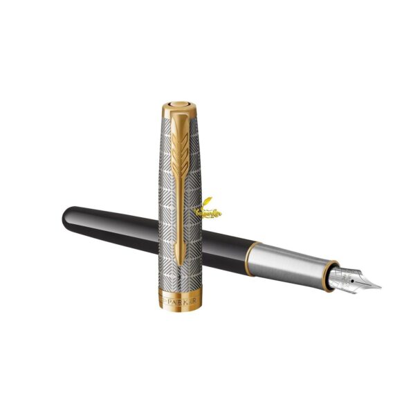 Bút máy Parker Sonnet Essentials Metal Black GT Fountain Pen 2119784