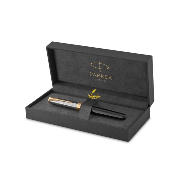 Bút máy Parker Sonnet Essentials Metal Black GT Fountain Pen 2119784