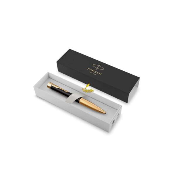 Bút bi Parker Urban Twist Muted Black GT Ballpoint Pen