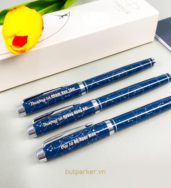 Khắc tên lên bút dạ bi Parker IM Special Edition Midnight Astral