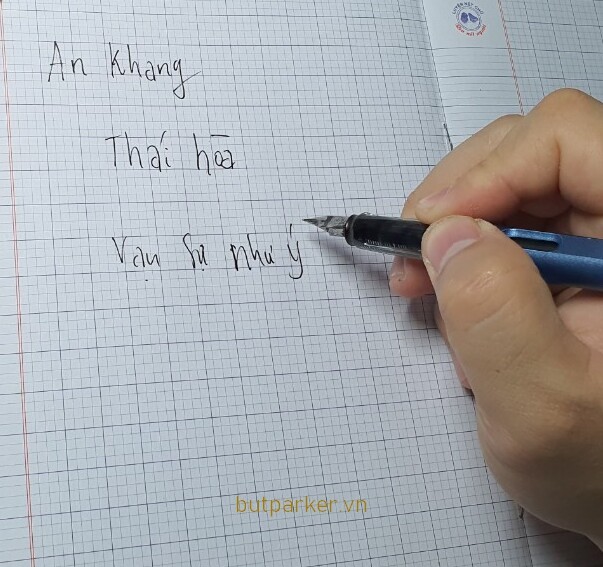 Khai bút đầu năm bằng tâm trong sáng